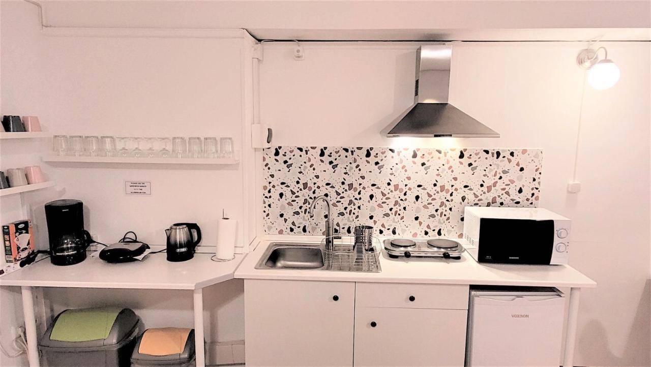 Driopon Apartment Athena Bagian luar foto