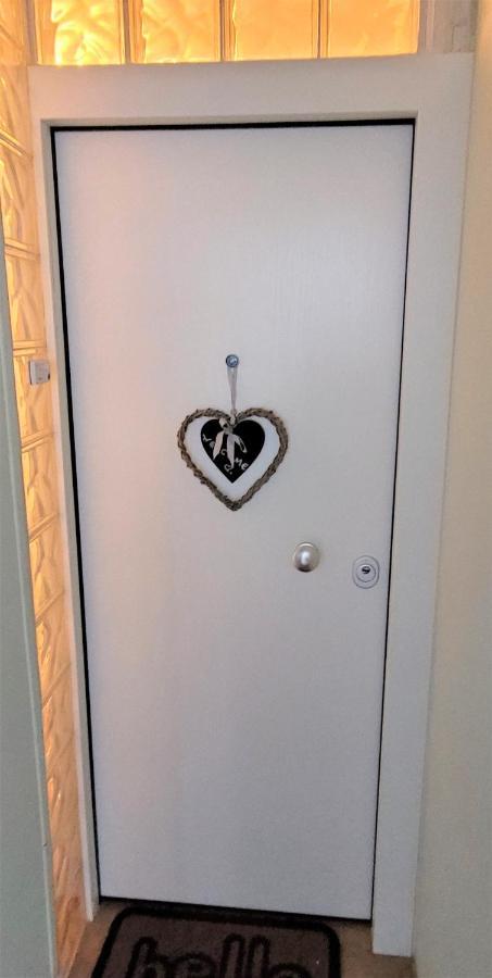 Driopon Apartment Athena Bagian luar foto