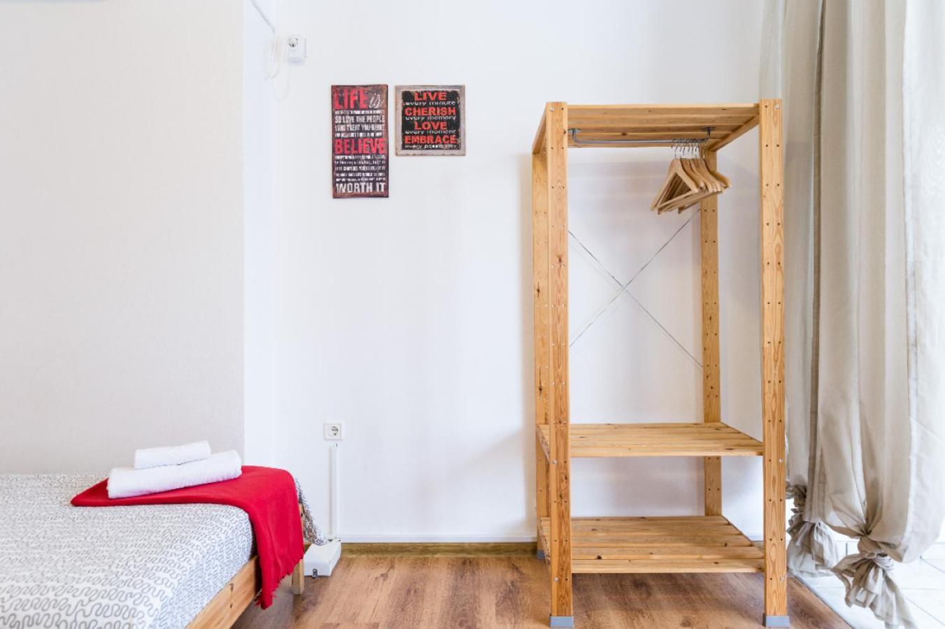 Driopon Apartment Athena Bagian luar foto